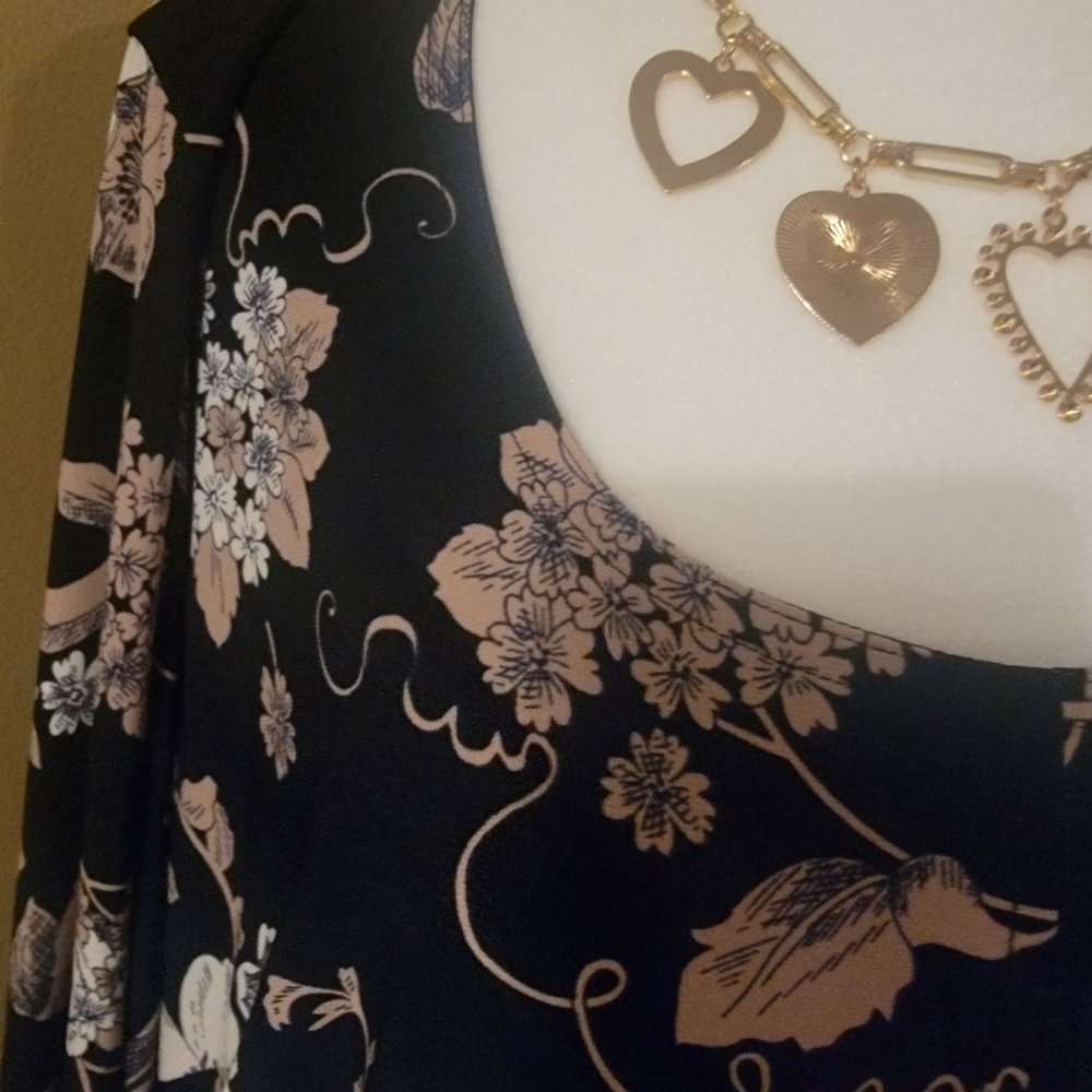Tommy Hilfiger Black and Cream Floral Long Sleeve Dress - Picture 3 of 5